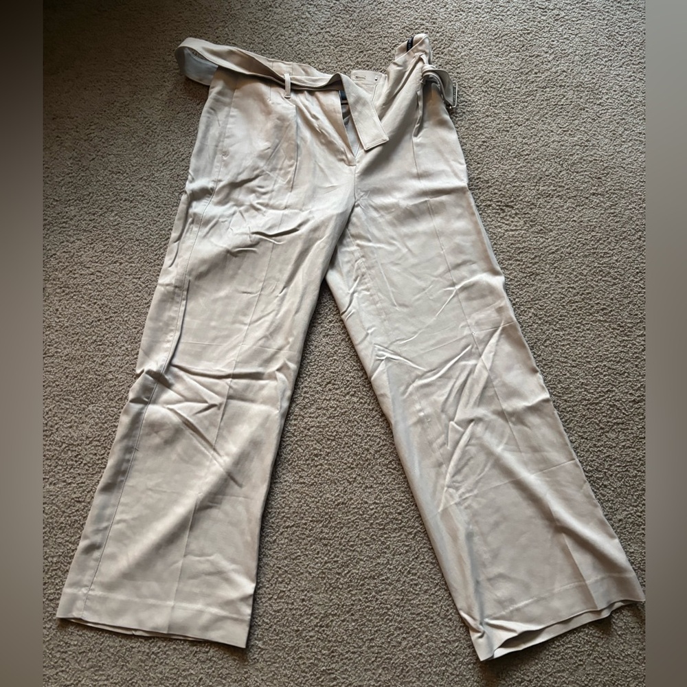 White House Black Market Women's Beige Wide Leg Pants